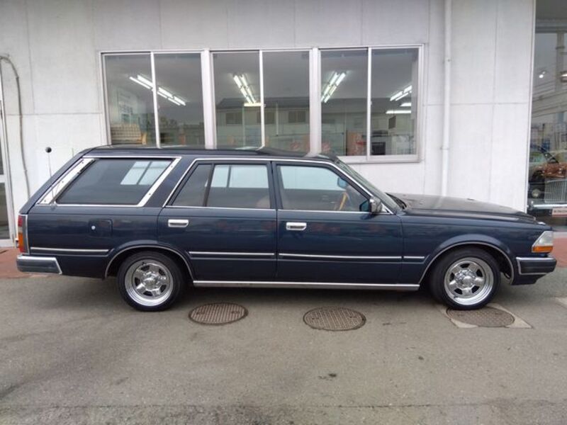 GLORIA WAGON