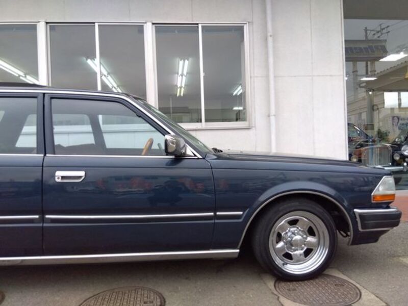 GLORIA WAGON