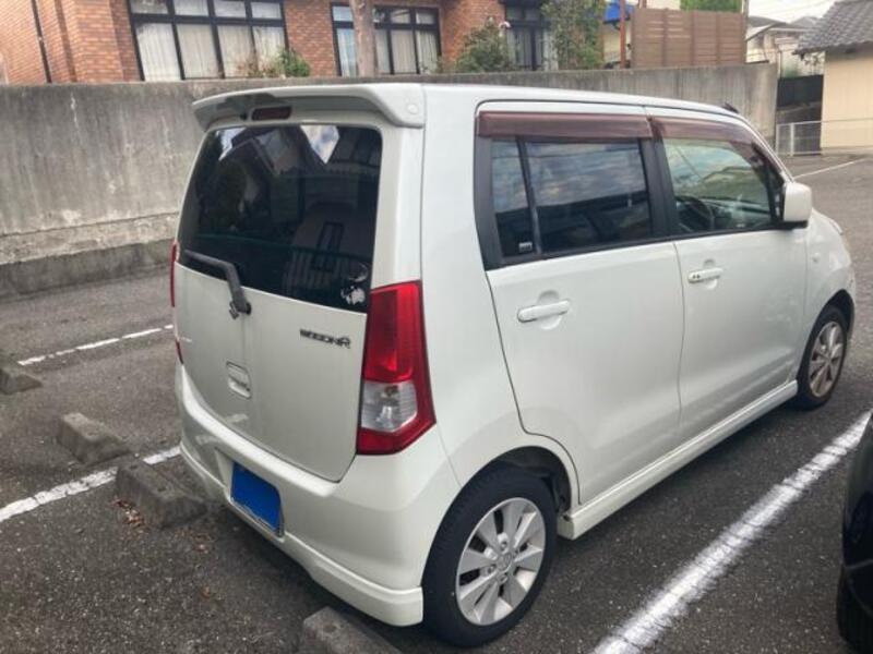 WAGON R
