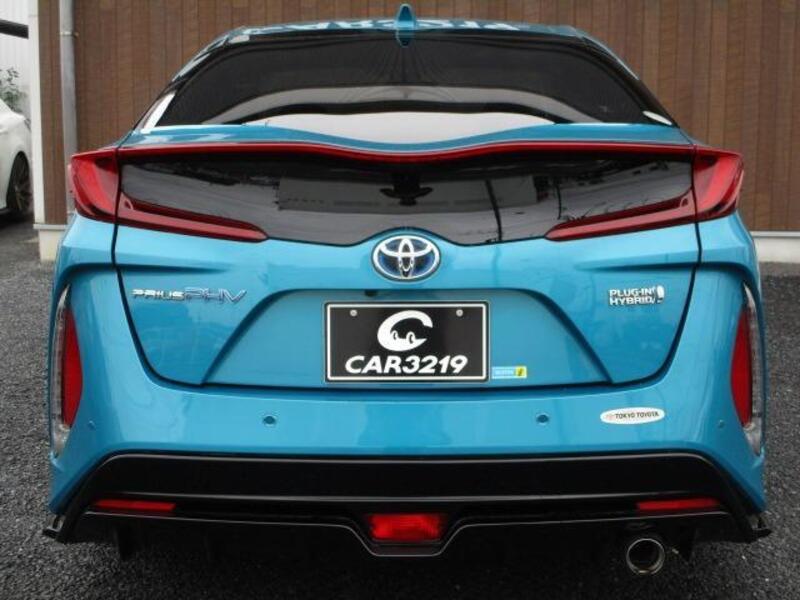 PRIUS PHV