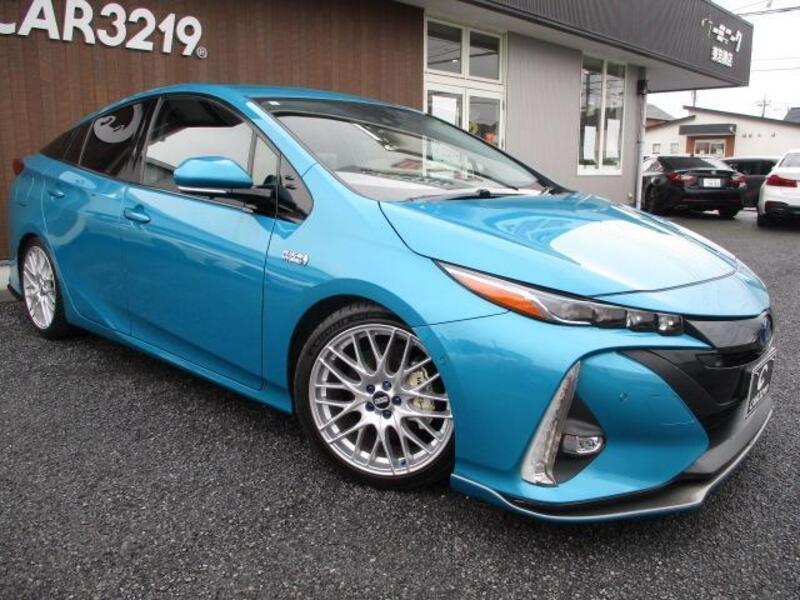 PRIUS PHV