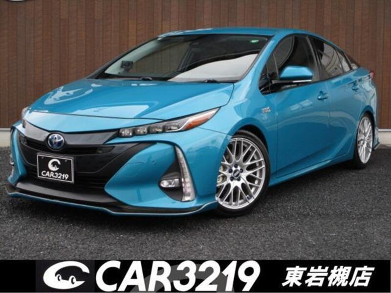 TOYOTA PRIUS PHV