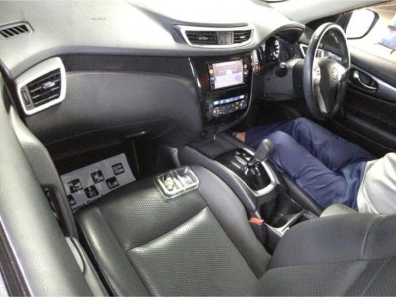 X-TRAIL