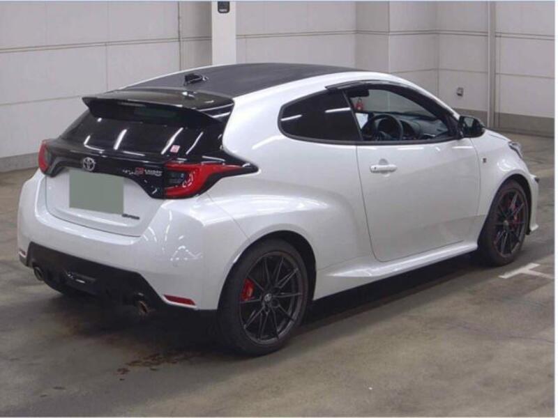 GR YARIS