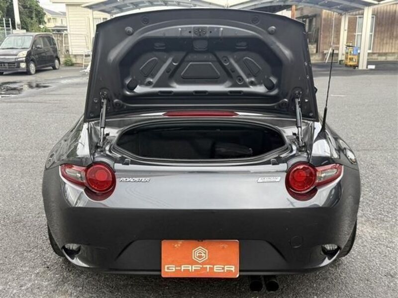 ROADSTER