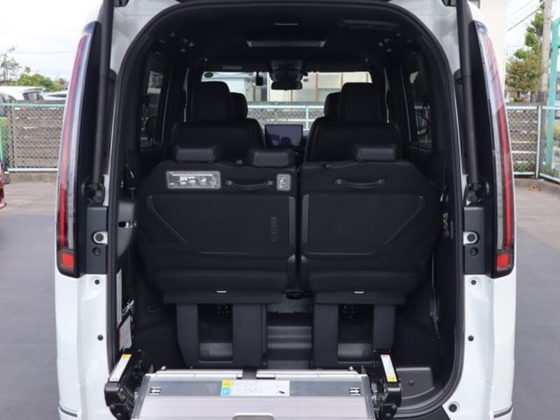 STEPWAGON SPADA