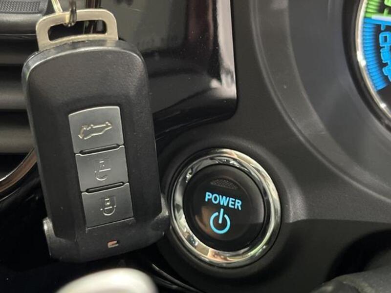 OUTLANDER PHEV