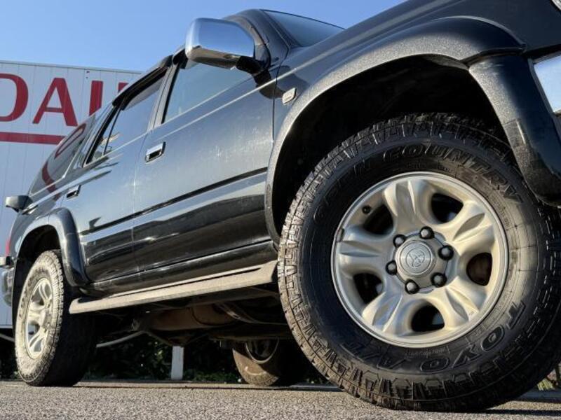 HILUX SURF