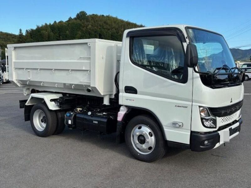 MITSUBISHI CANTER