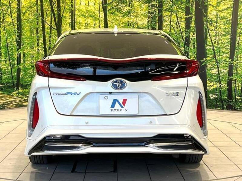 PRIUS PHV