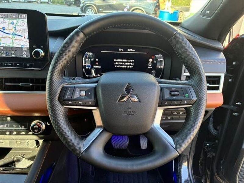 OUTLANDER PHEV