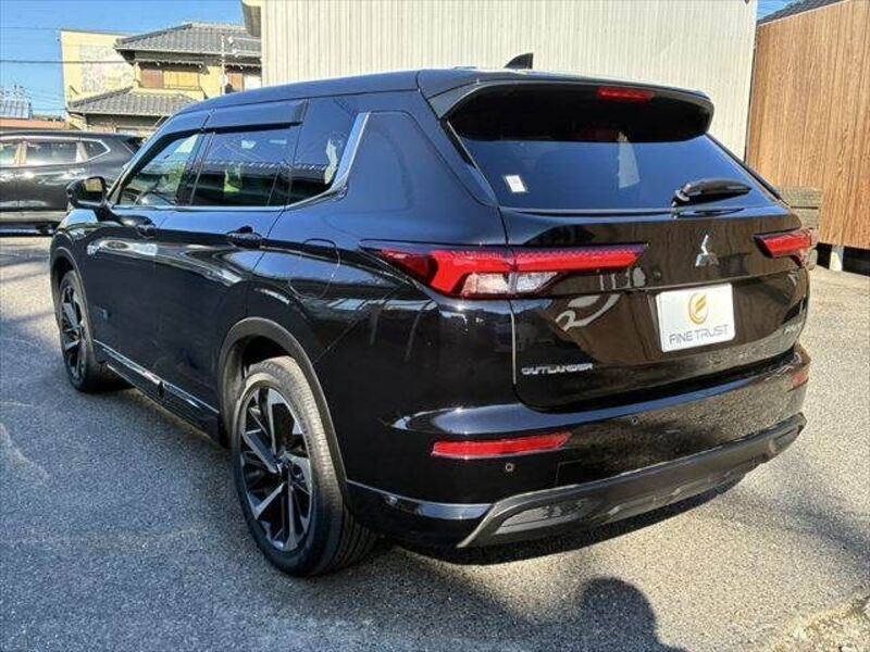 OUTLANDER PHEV