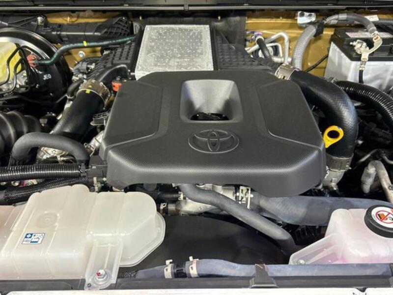 LAND CRUISER 250