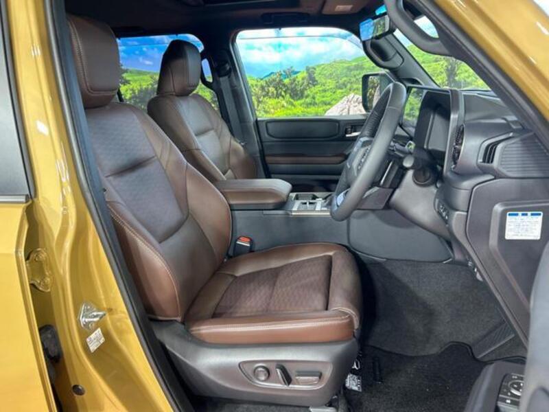 LAND CRUISER 250