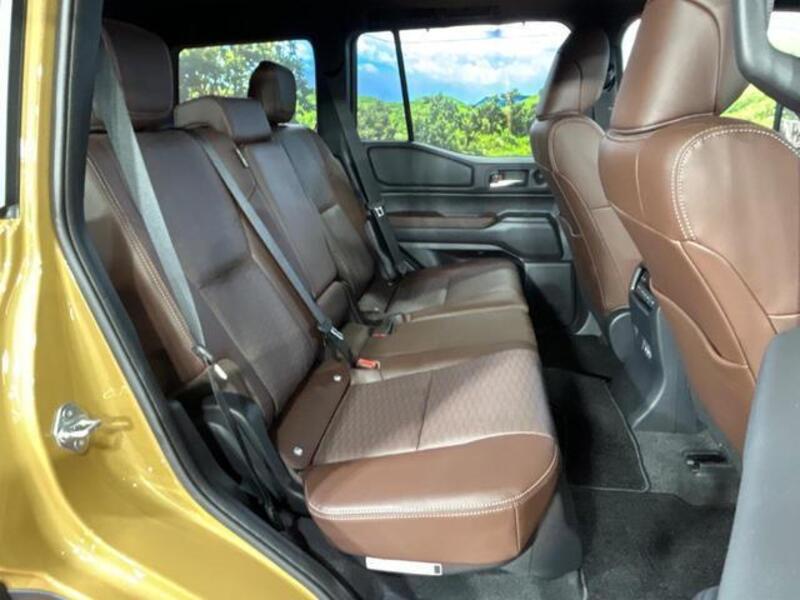 LAND CRUISER 250