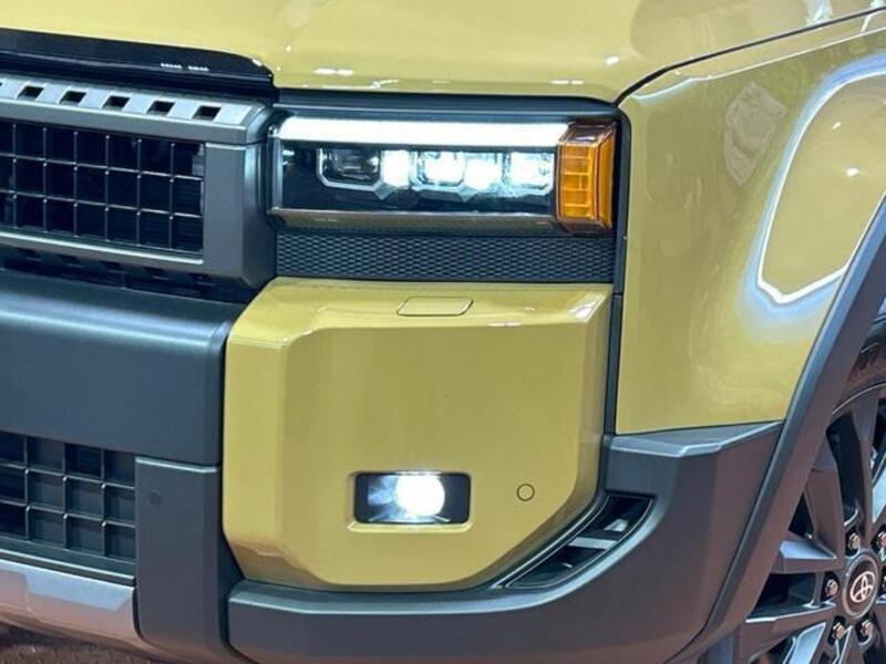 LAND CRUISER 250