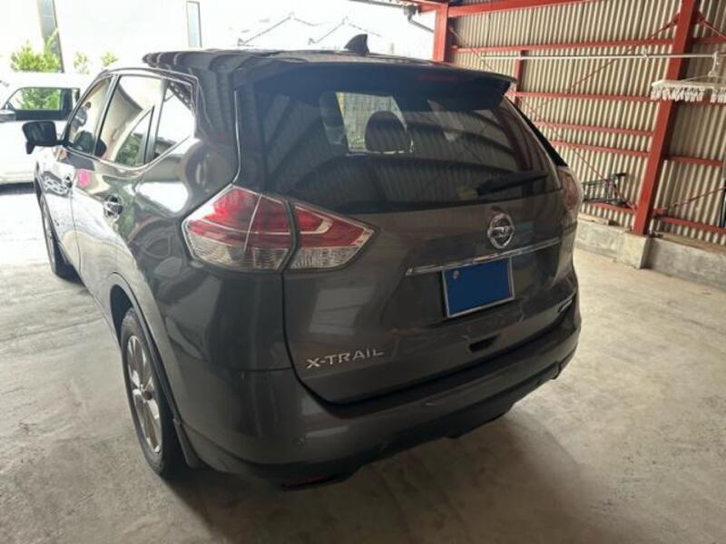 X-TRAIL