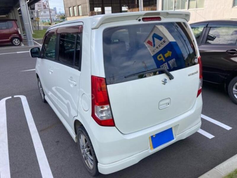 WAGON R