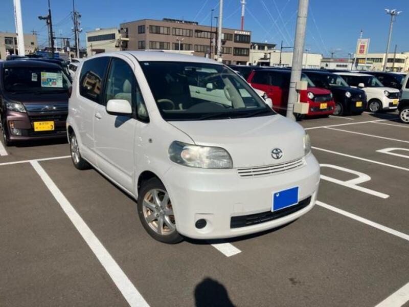 TOYOTA PORTE