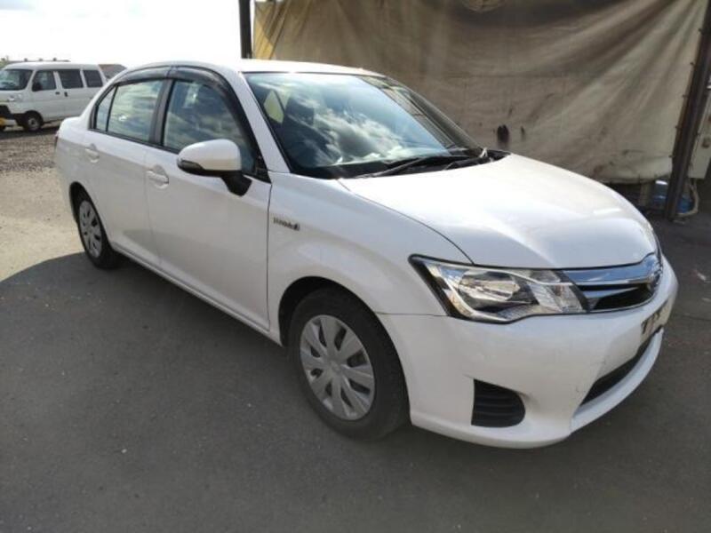 COROLLA AXIO