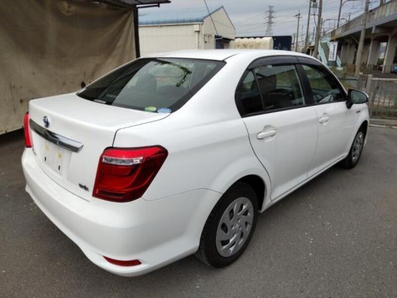 COROLLA AXIO