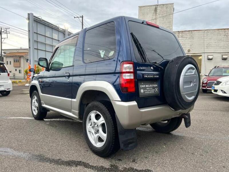 PAJERO MINI
