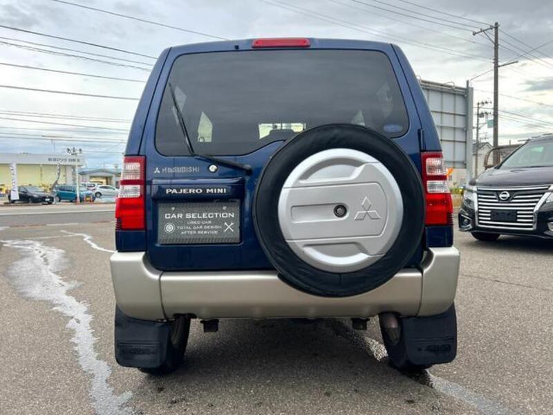 PAJERO MINI