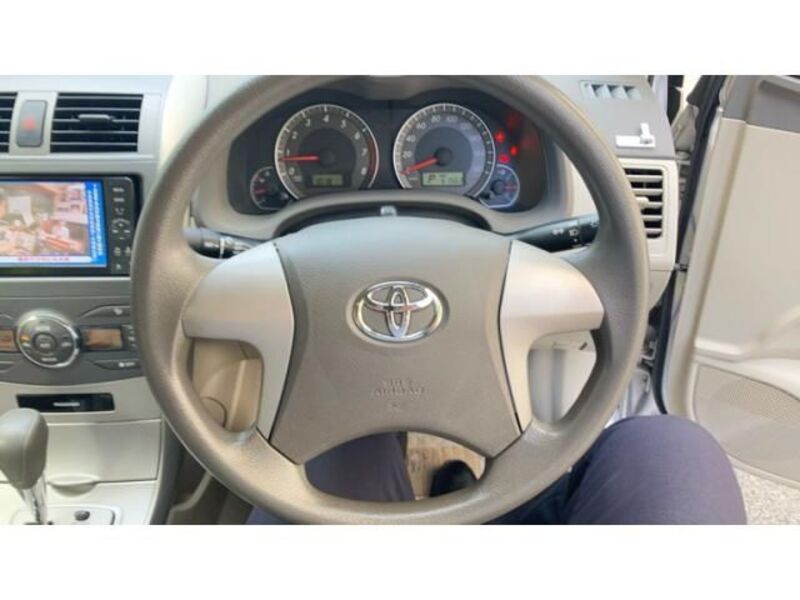 COROLLA AXIO