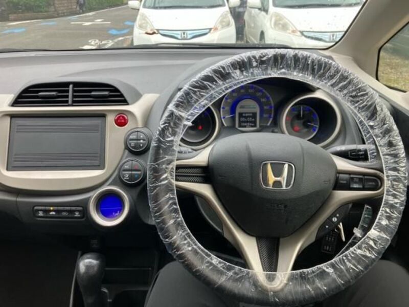 FIT HYBRID