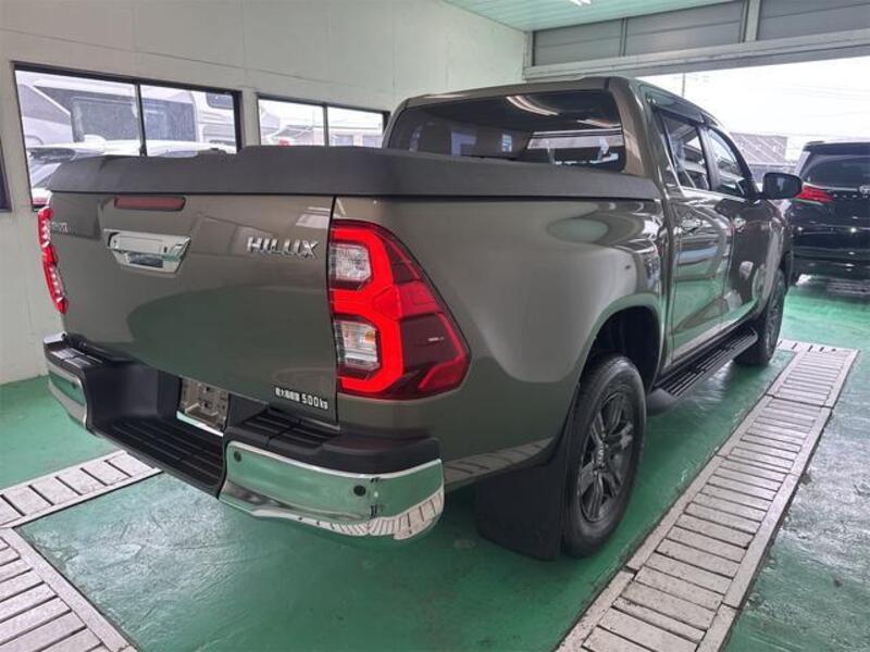 HILUX