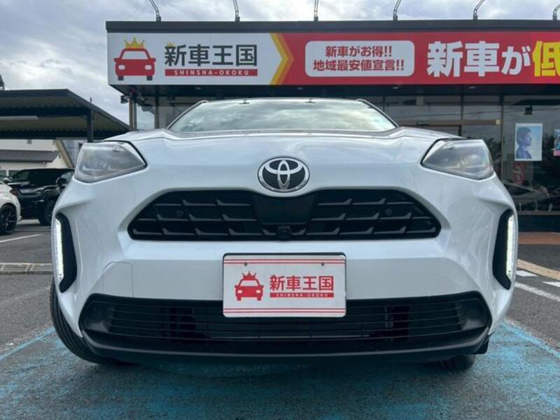 YARIS CROSS