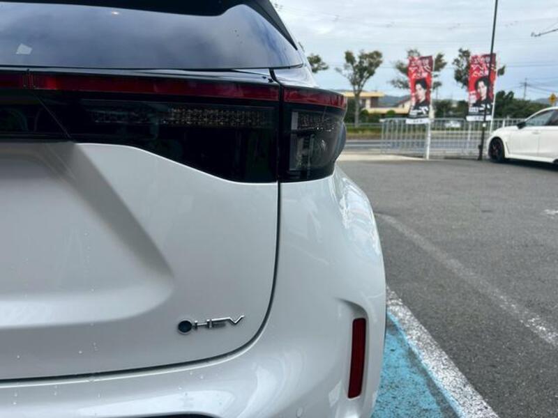 YARIS CROSS
