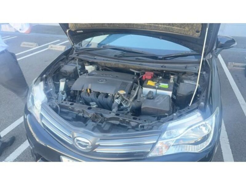 COROLLA AXIO