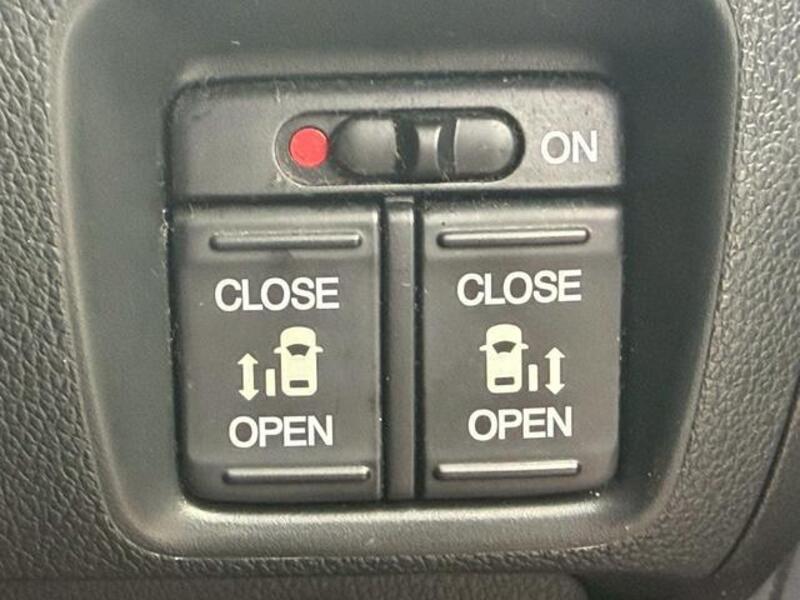 N BOX