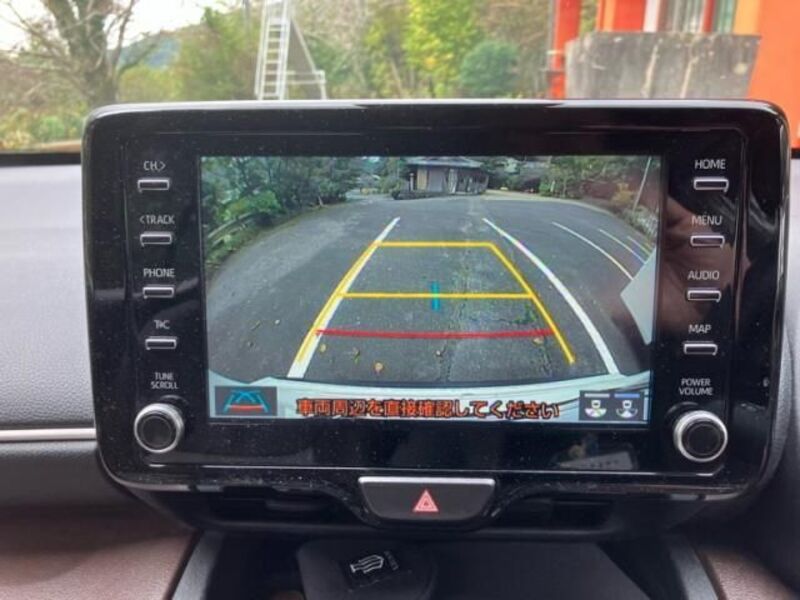 YARIS CROSS