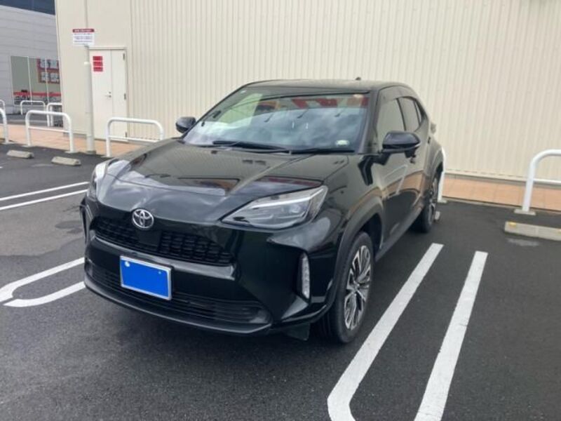 YARIS CROSS
