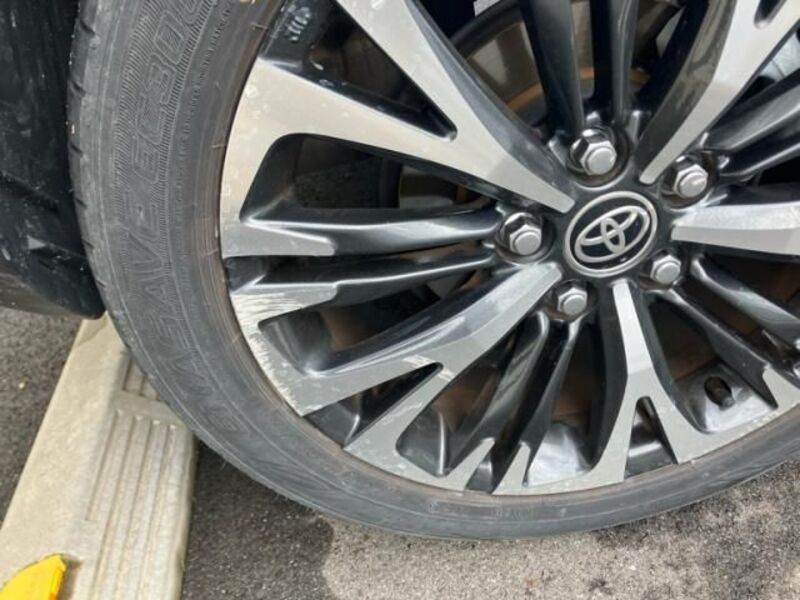 YARIS CROSS