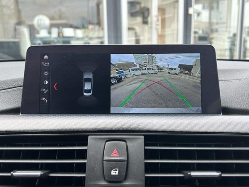 4 SERIES