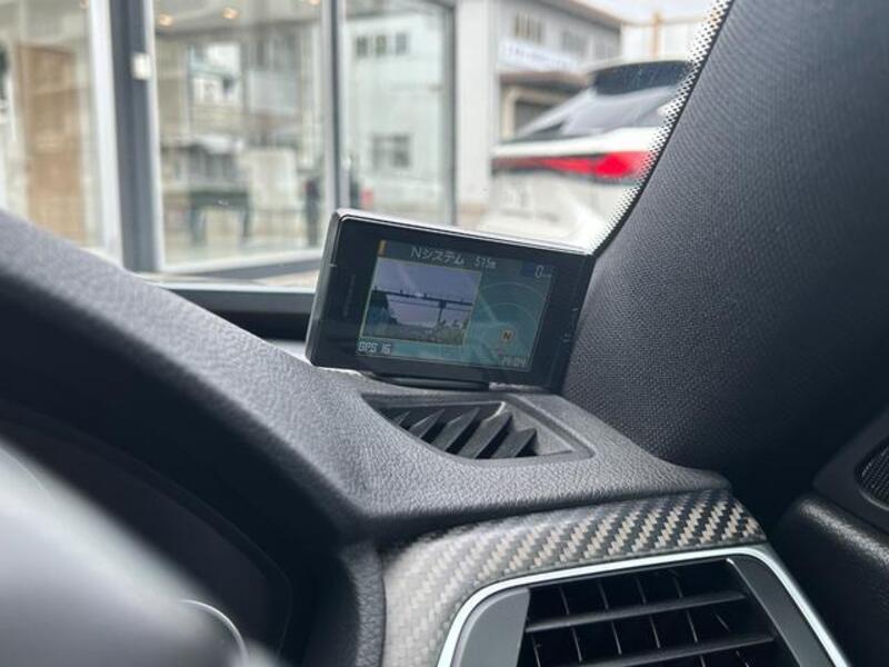 4 SERIES
