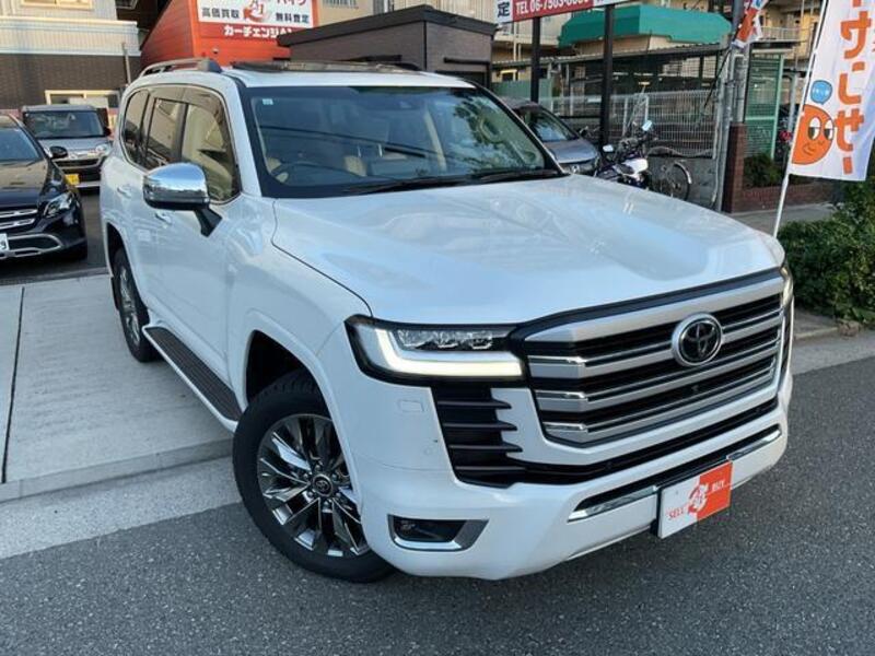 LAND CRUISER