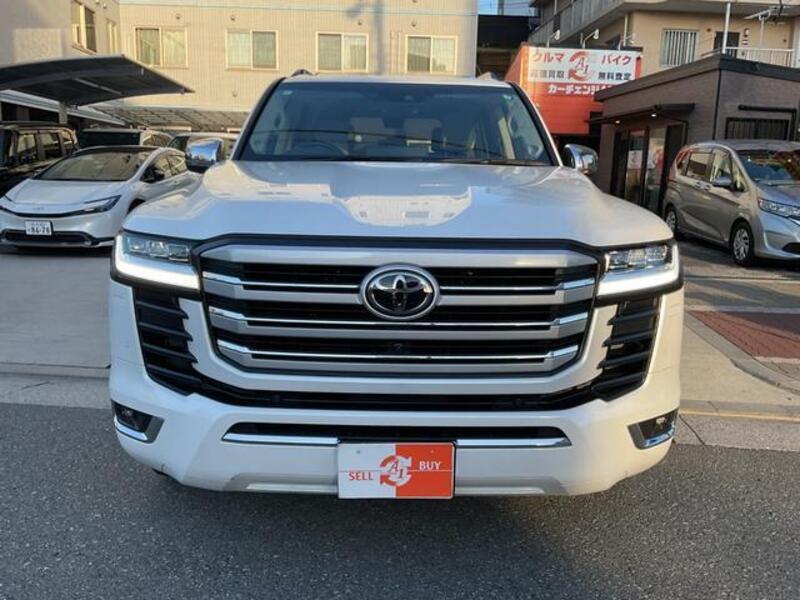 LAND CRUISER
