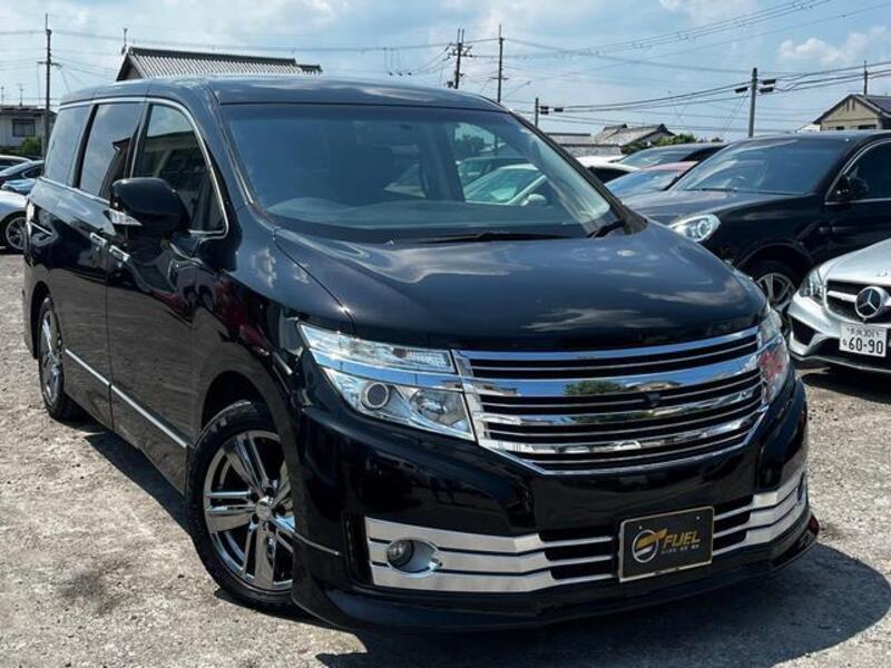 NISSAN ELGRAND