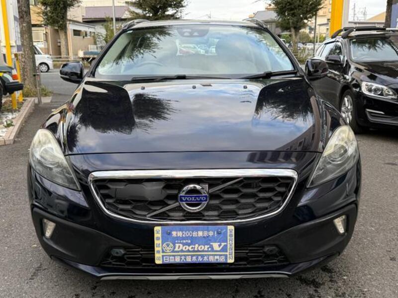 V40