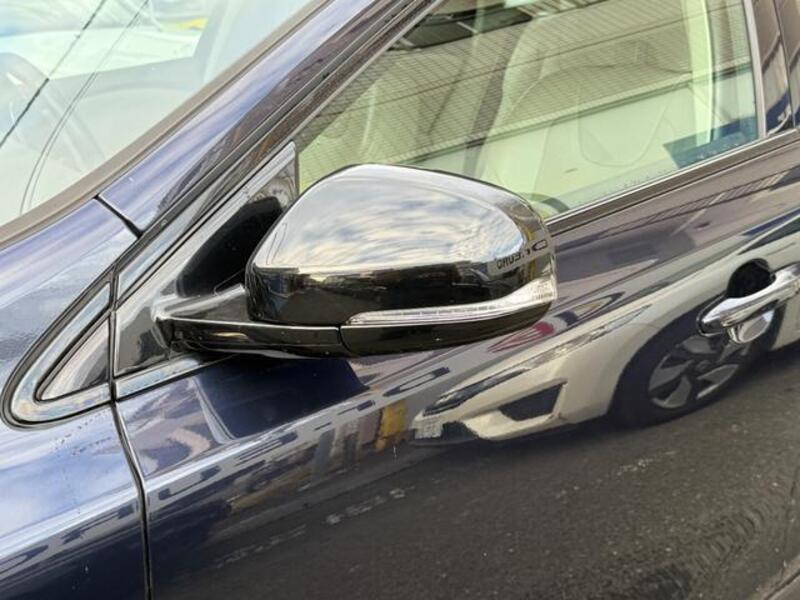 V40