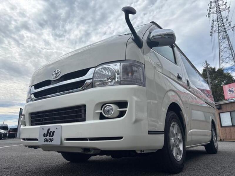 HIACE VAN