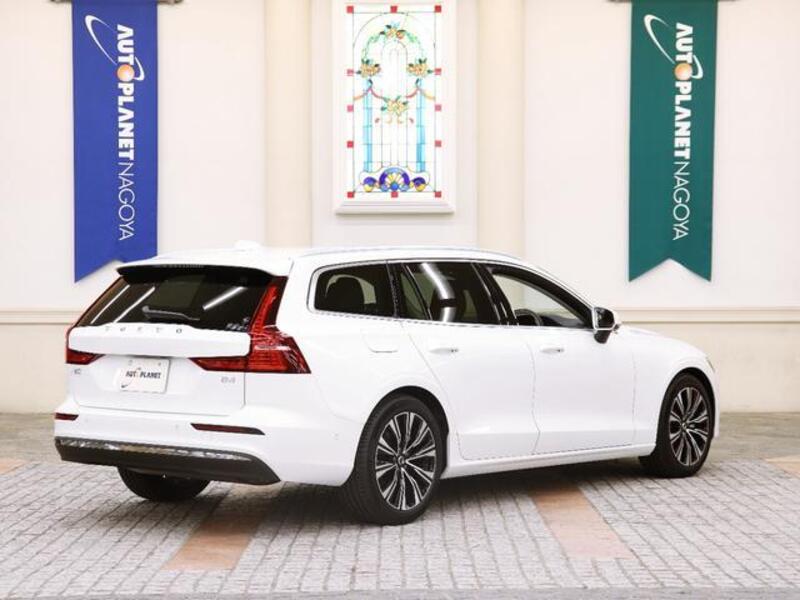 V60