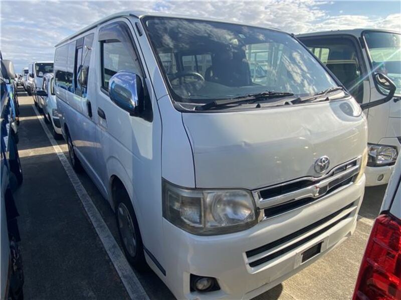 HIACE VAN