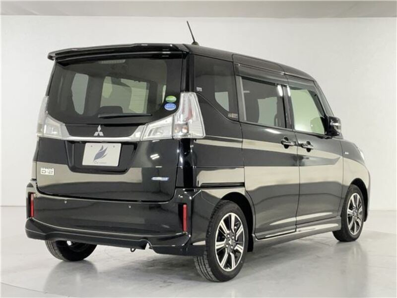 DELICA D2