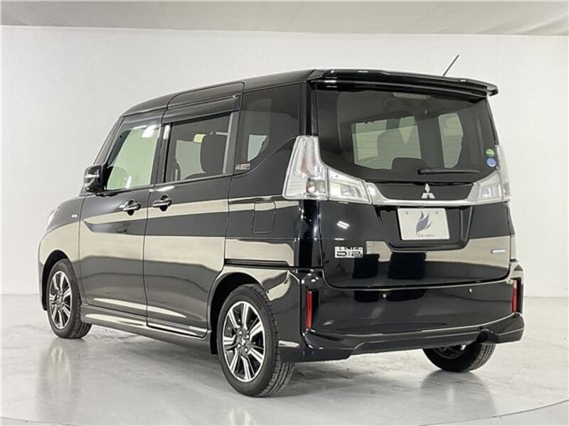 DELICA D2
