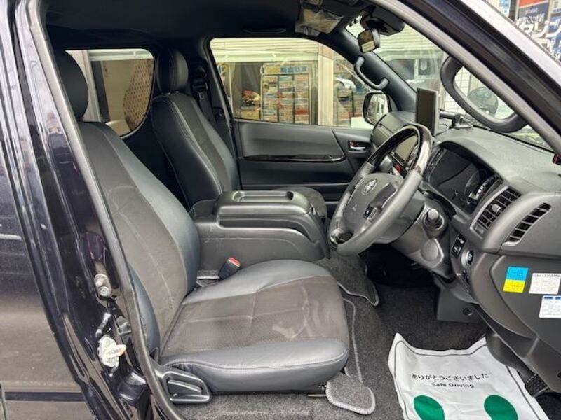 HIACE VAN